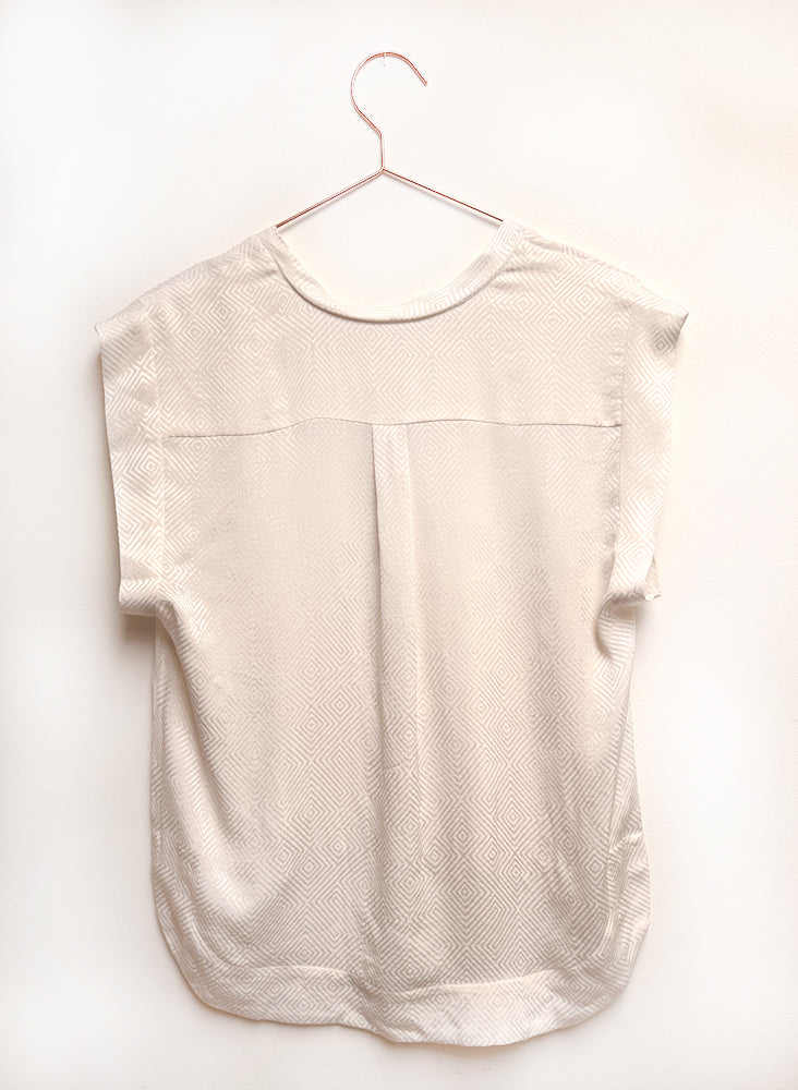 Kerry top, white jacquard sample, size XS/S